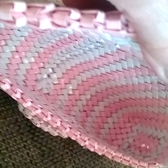 Handmade candy wrapper purse pink and white - Picture 2 of 7